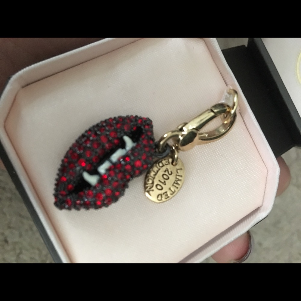 Juicy Couture 2010 limited edition charm
